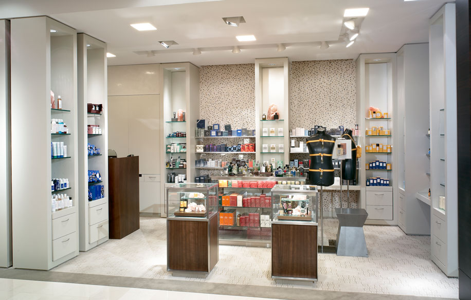 Neiman Marcus, The Shops at La Cantera, San Antonio, Texas / Charles Sparks  + Company